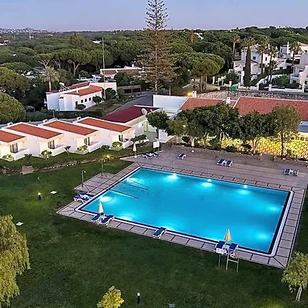Do Golfe Θέρετρο