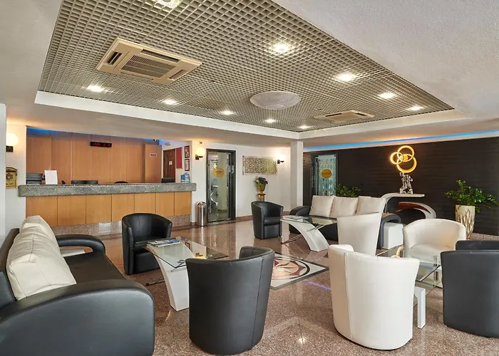 Do Golfe Βιλαμούρα